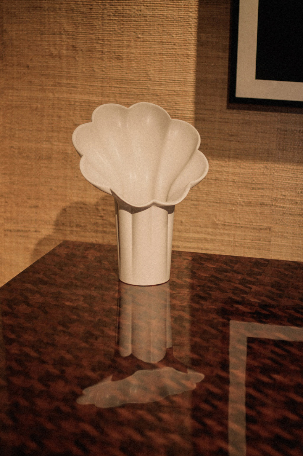 Bottega Bloom Off-White Ceramic Vase