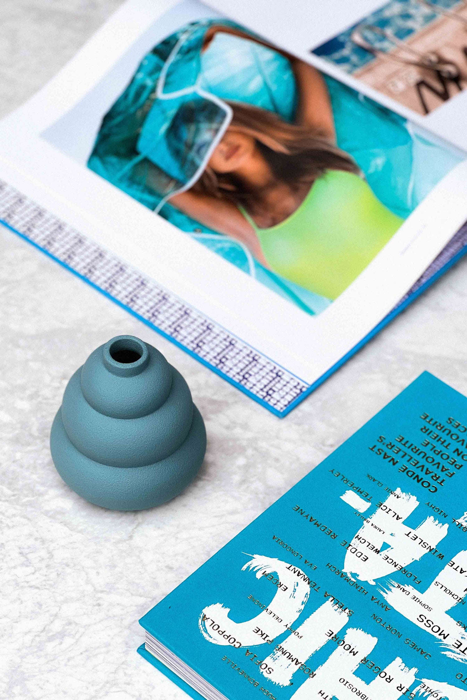 Meringue Vase - Azure