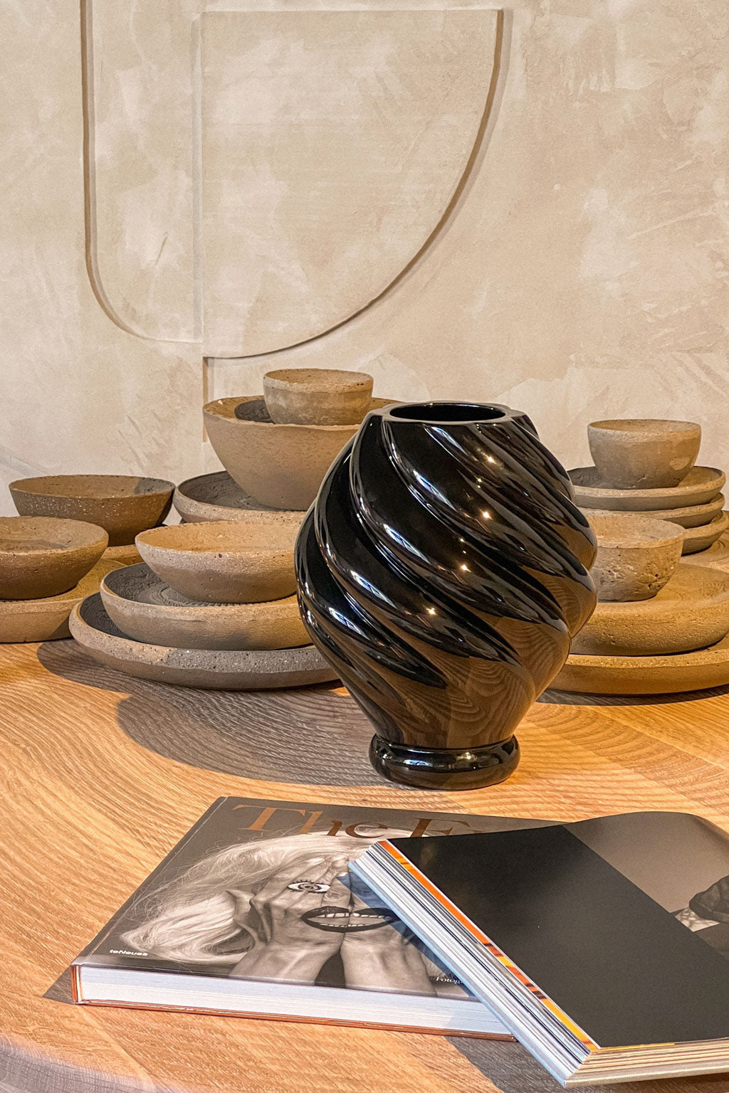 Vase Bottega Curve black Celaine