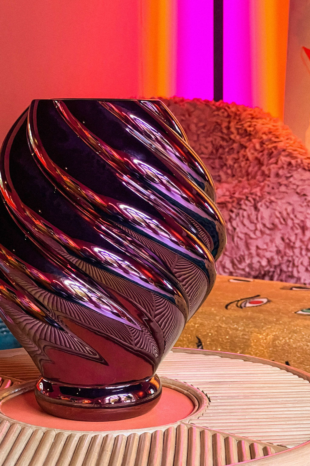 Vase Bottega Curve metallic purple Celaine